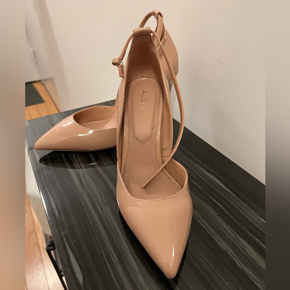 Never Worn Aldo Nude Stilettos